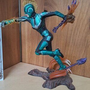 Captain Marvel Starforce PVC Statue Diorama Marvel Movie Gallery 2019 NEW!
